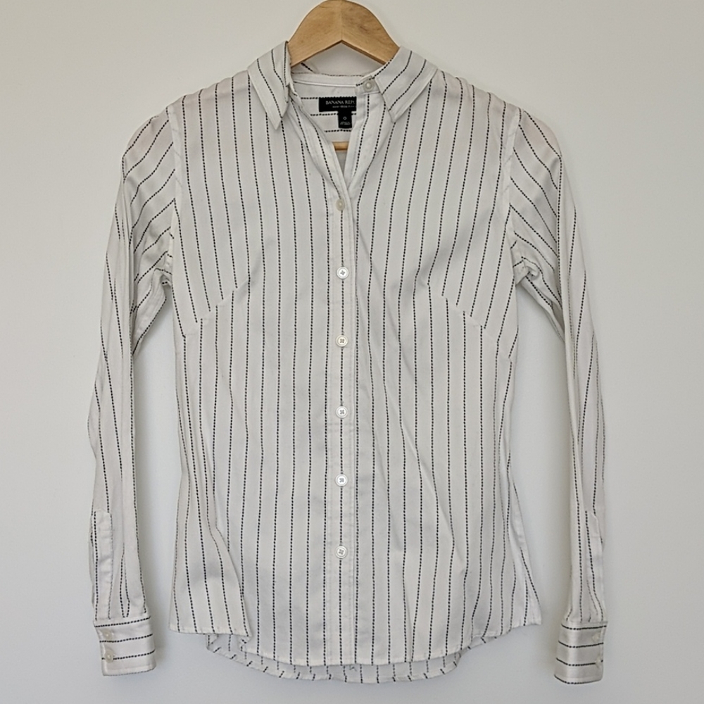 Banana Republic black/white stripe button down